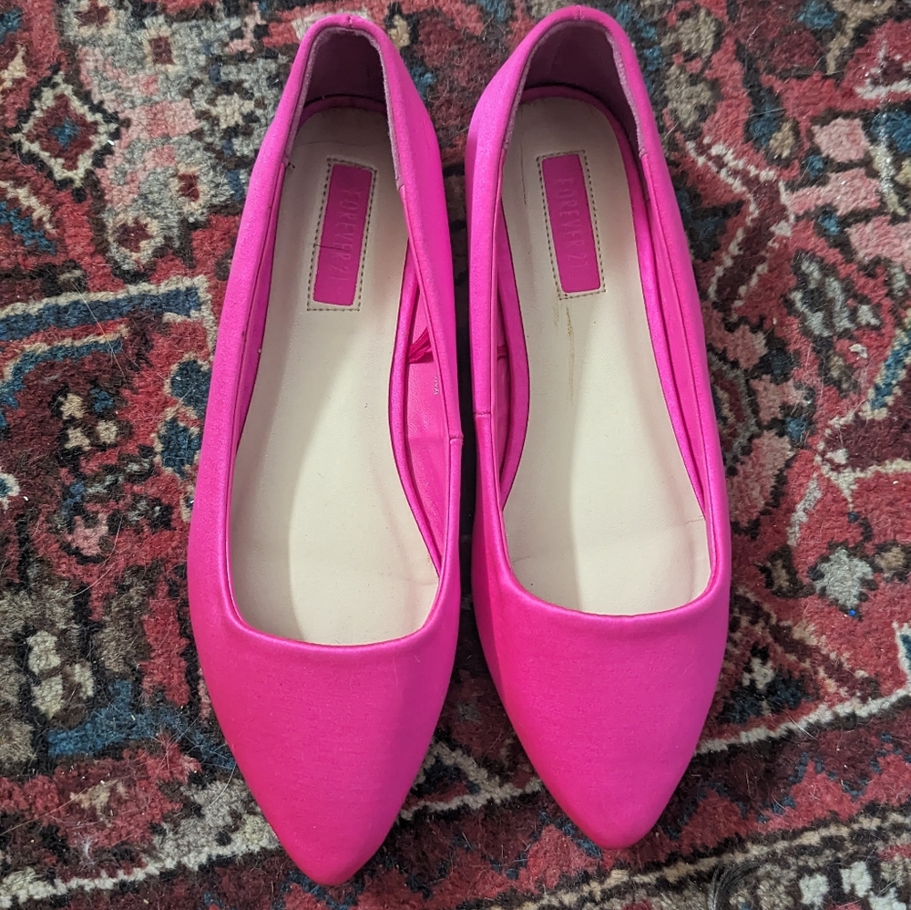 Cute Barbiecore 36.5 hot pink flats from Forever 21.